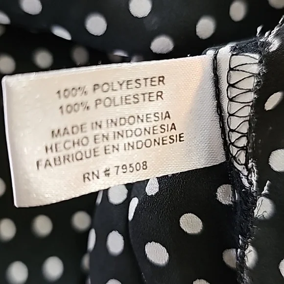 Violet + Claire Polka Dot Bell Sleeves  Top Size S - Picture 6 of 6